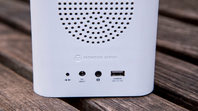 Monitor koneksi belakang Audio Airstream S150